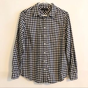 ⭐️Banana Republic Black & White Plaid Button Down